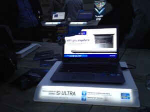 Samsung Series 5 Ultra με επεξεργαστή Intel Core i5