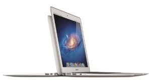 Read more about the article Η Apple ετοιμάζεται να “δαγκώσει” τα ultrabooks