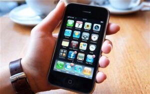 Read more about the article Τέλος για το iPhone 3GS