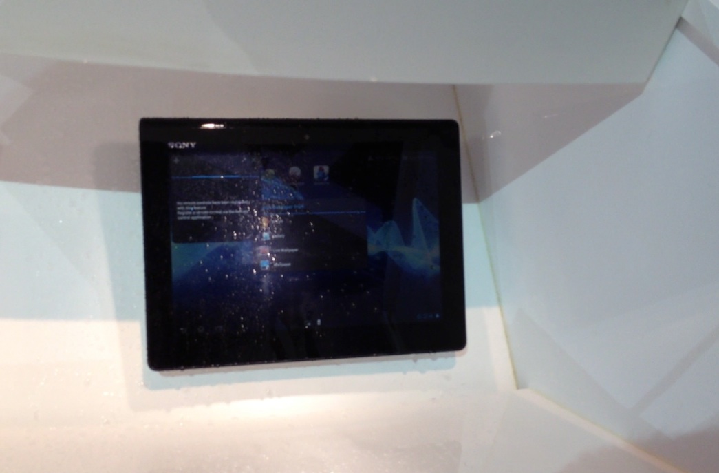 You are currently viewing Αδιάβροχο το νέο Sony Xperia Tablet S @ IFA 2012 [VIDEO]