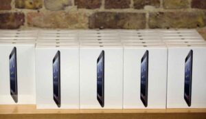 Read more about the article Στην πρώτη θέση της αγοράς PC η Apple