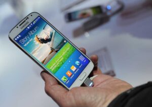 Read more about the article Ξεκίνησαν οι προ-παραγγελίες για το Samsung Galaxy S4