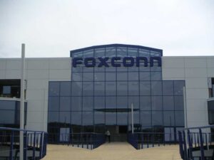 Read more about the article Η Foxconn θα πληρώνει δικαιώματα στη Microsoft για κάθε συσκευή Android ή Chrome OS